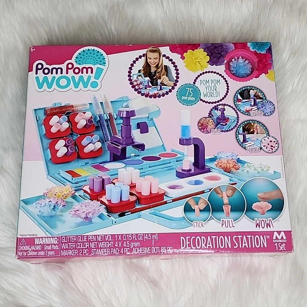 Pom Pom Wow! Decoration Station Play Set For Kids